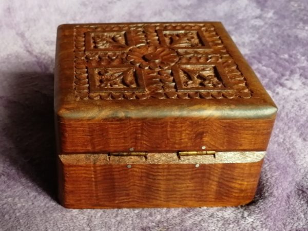 Wooden music box 10x10x6, rosewood, picture 3