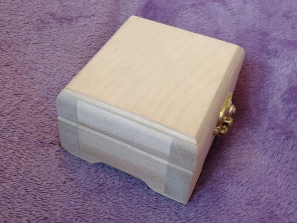 Wooden box 9x8x5, birch, with velvet, picture 2