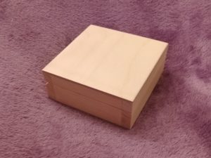 Wooden box 10x10x4, pine, picture 2