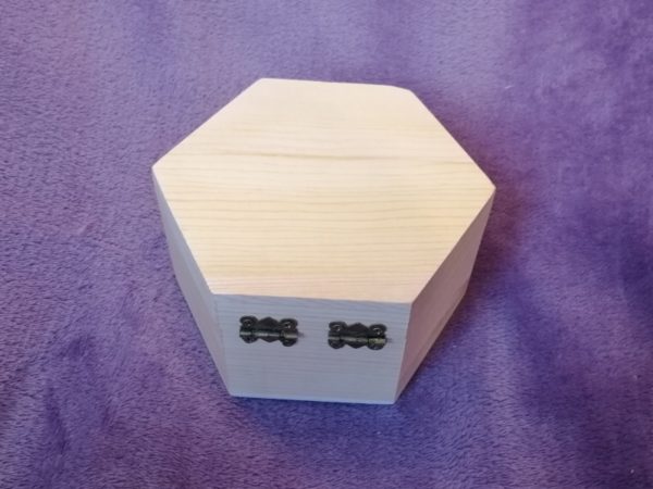 Wooden box 13x11x7, hexagon, pine, picture 3