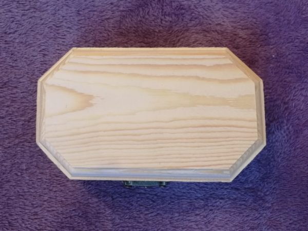 Wooden box 12x7x5, octagon, pine, picture 5