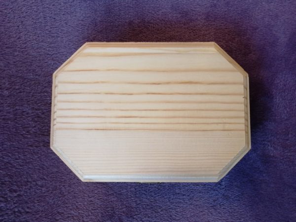 Wooden box 17x12x8, octagon, pine, picture 5