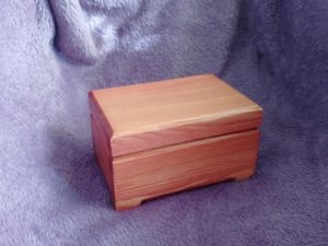 Wooden music box 12x8x7, mahogany, picture 11