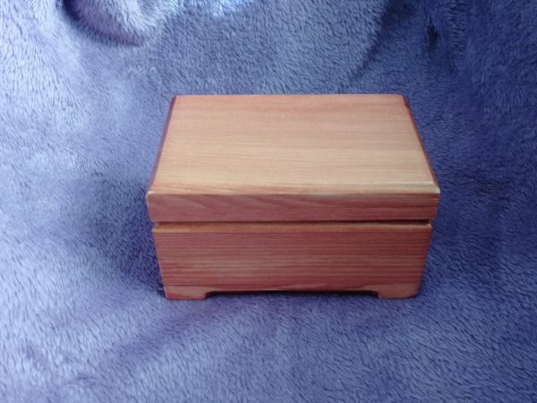 Wooden music box 12x8x7, mahogany, picture 1