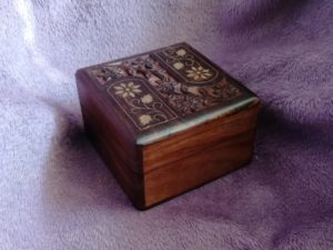 Wooden music box 10x10x6, rosewood, picture 1