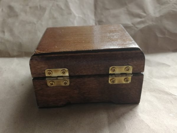 Wooden box 9x8x5, rosewood color, picture 3