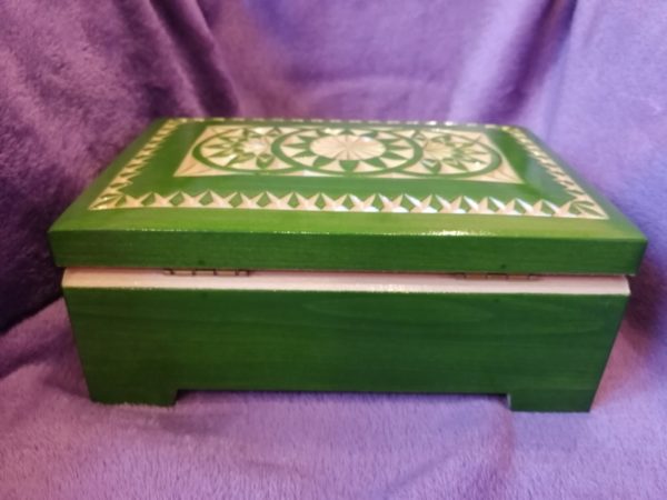 Big wooden box 20x14x8, carved, green, picture 3