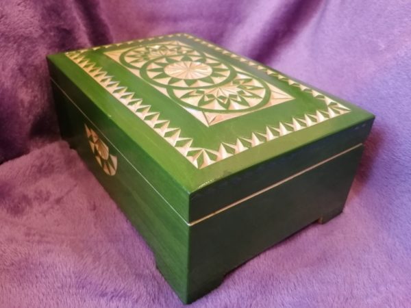 Big wooden box 20x14x8, carved, green, picture 4