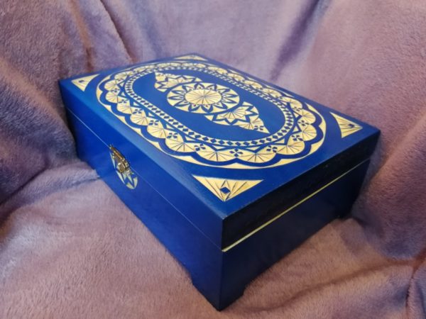 Big wooden box 24x17x9, carved, blue, picture 2