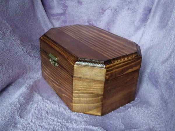 Wooden music box 17x12x8, octagon, rosewood color, picture 3